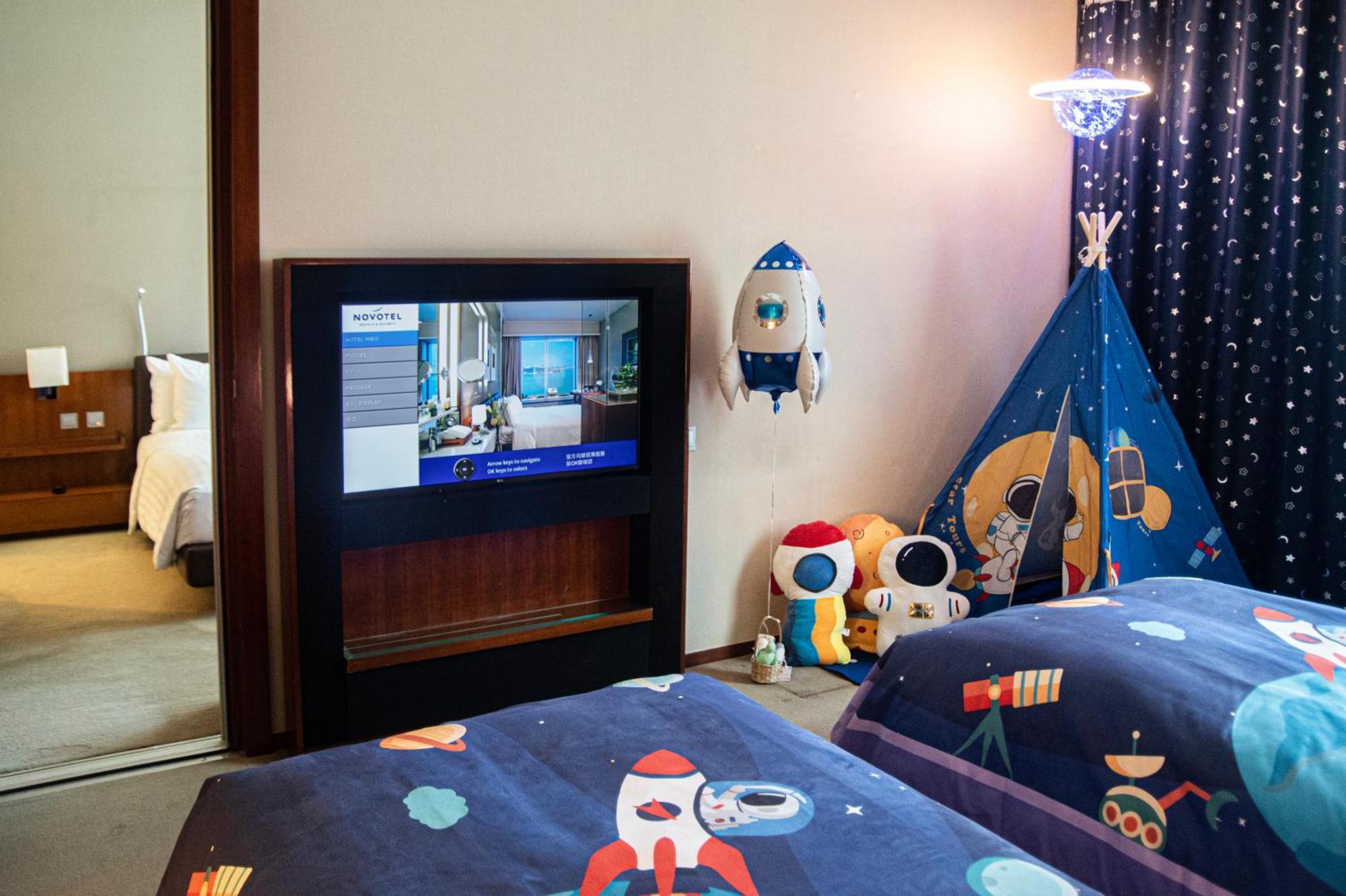 Novotel Citygate Гонконг Екстер'єр фото